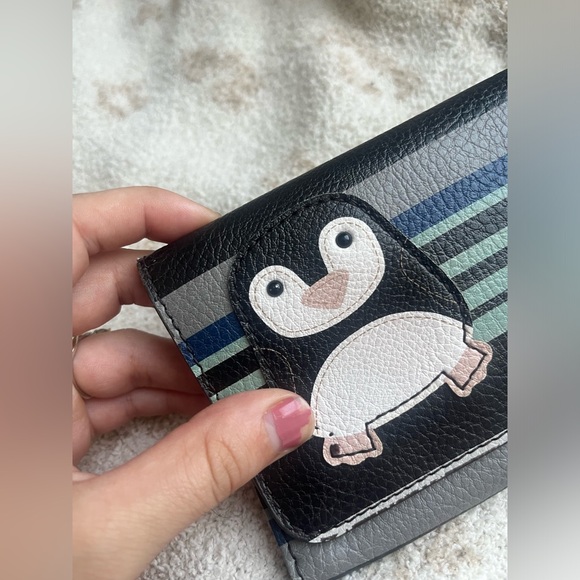 Relic by Fossil RARE find penguin wallet (B) - Picture 3 of 9